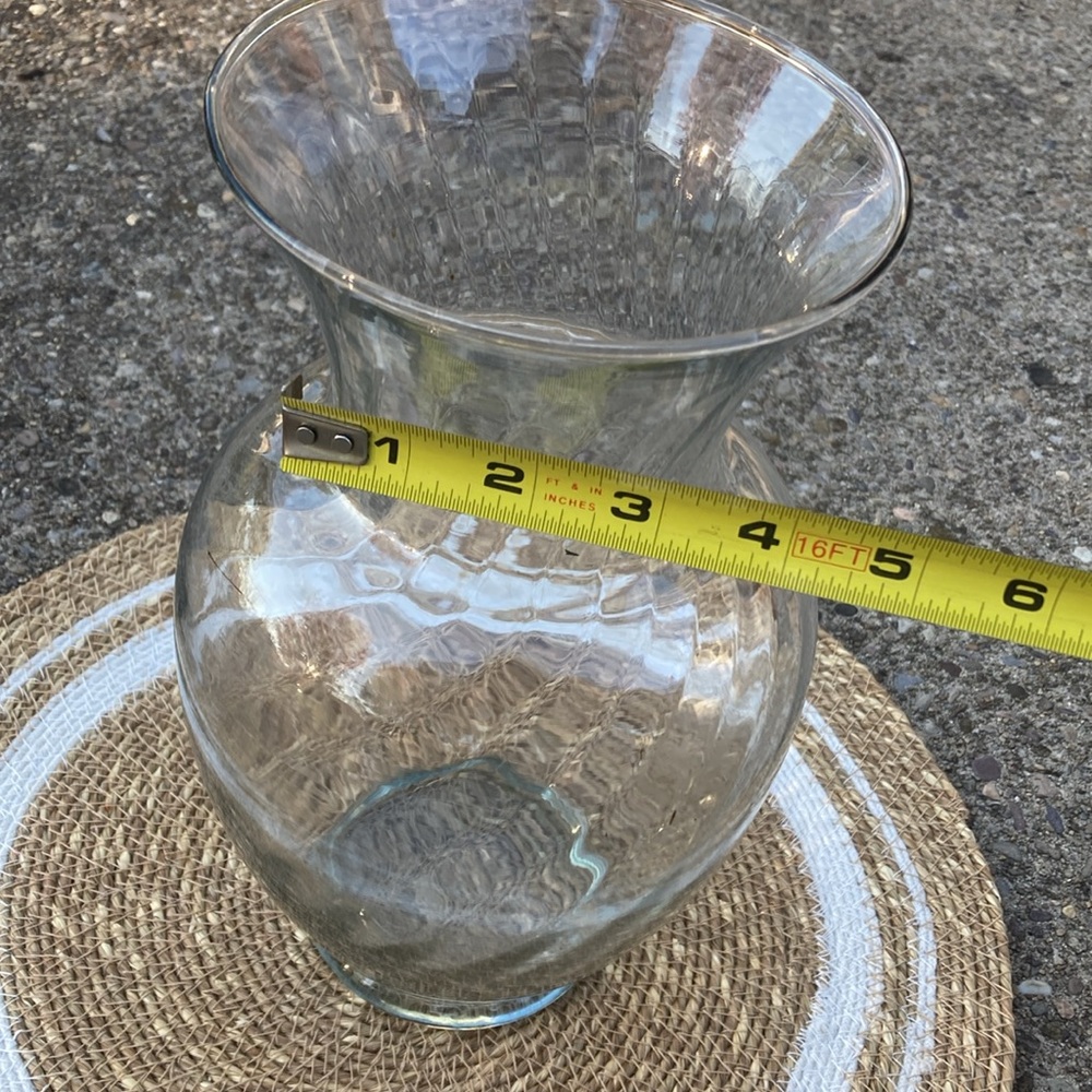Glass Vase - Picture 13 of 13